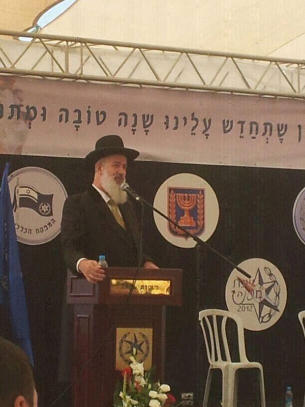 למה לא טובלים בצל בדבש?