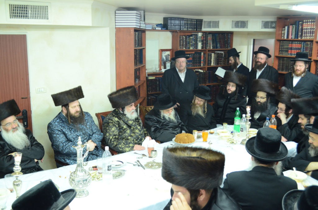 שמחת ויז'ניץ-סאטמר: צפו בגלריה