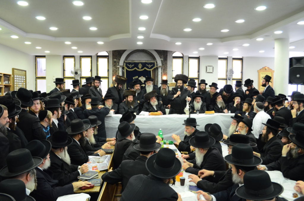 שמחת ויז'ניץ-סאטמר: צפו בגלריה