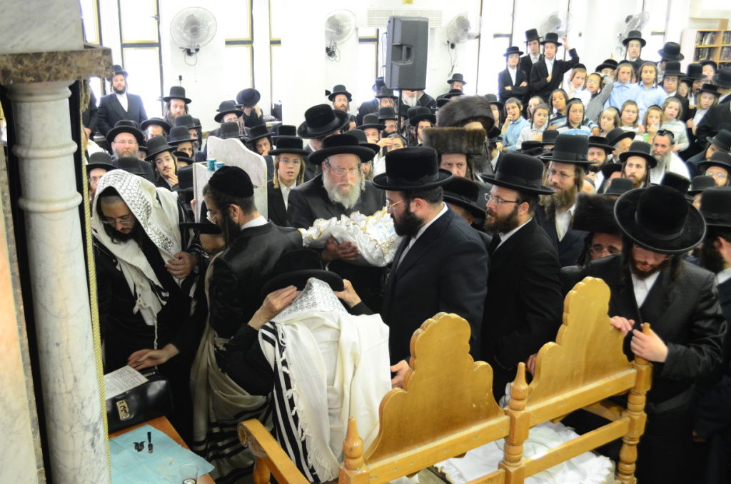 שמחת ויז'ניץ-סאטמר: צפו בגלריה