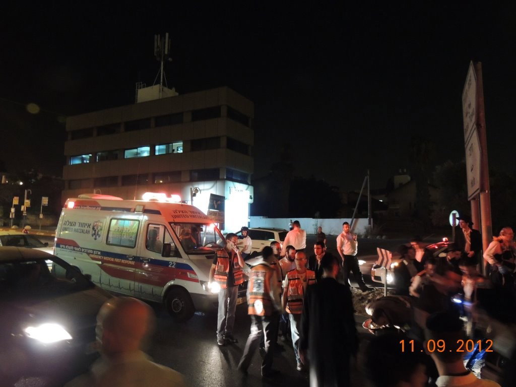 בני-ברק: הרכב התהפך, הנהג נפצע קל