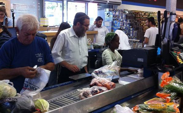 קניות לחג. גפני