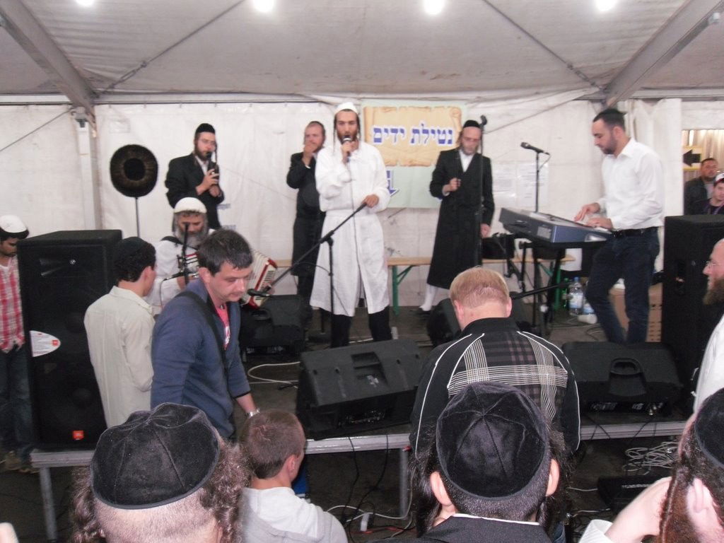 אומן: מתקשים להיפרד מרבינו