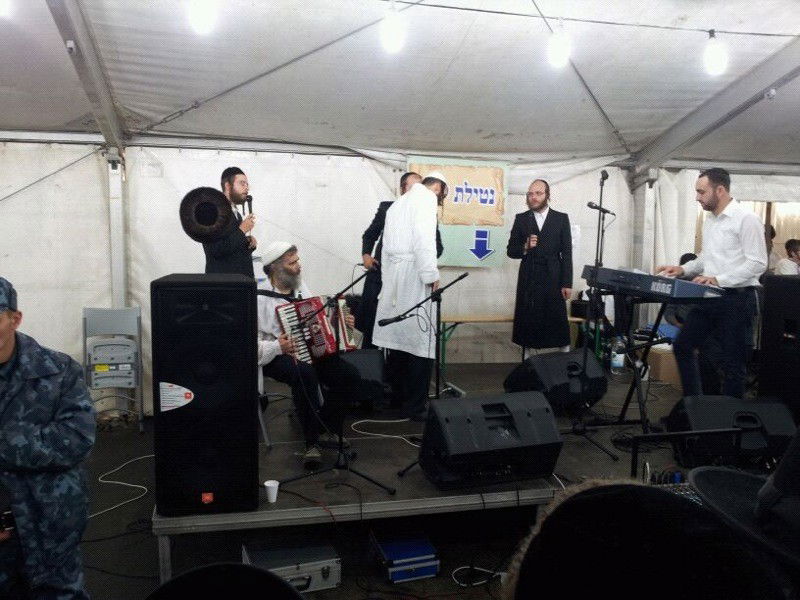 אומן: מתקשים להיפרד מרבינו