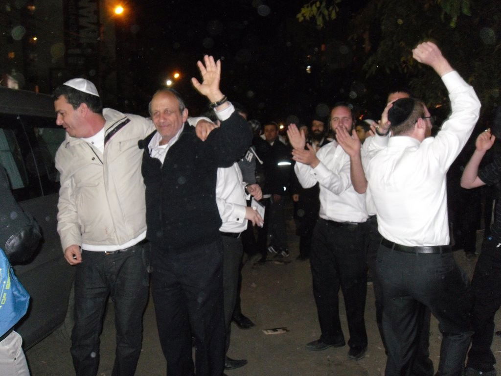 אומן: מתקשים להיפרד מרבינו