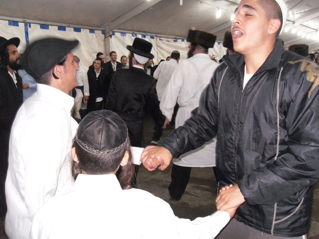 אומן: מתקשים להיפרד מרבינו