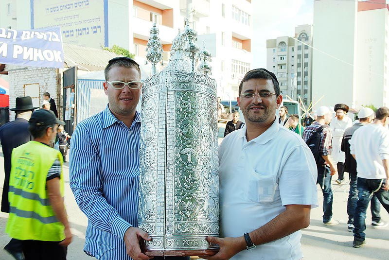 אומן בעדשת אמן: צפו בגלריית ענק