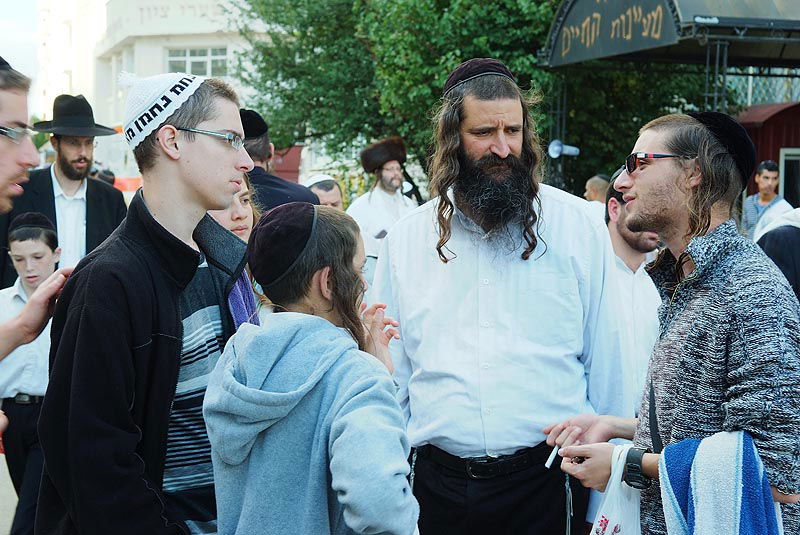 אומן בעדשת אמן: צפו בגלריית ענק