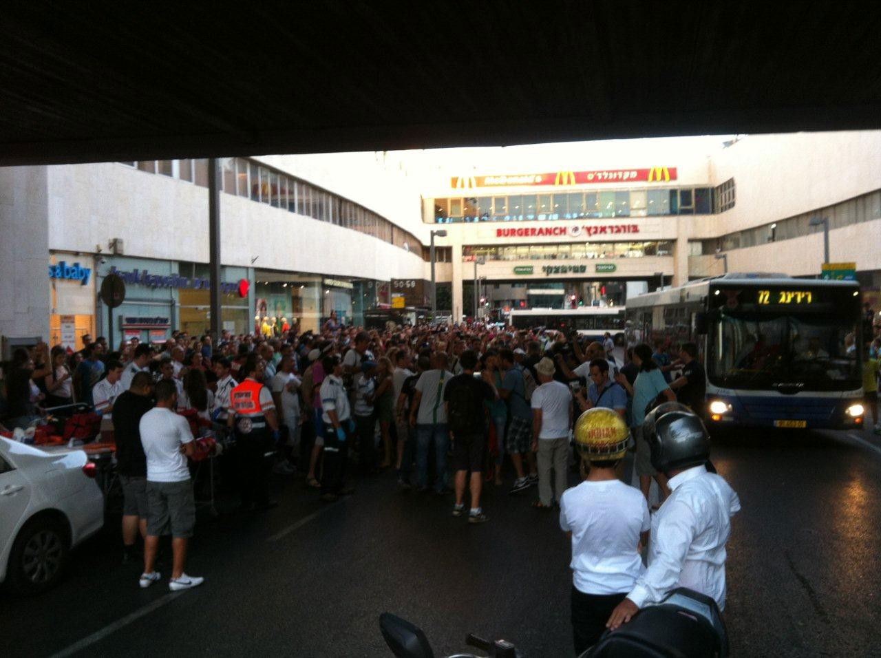 צעירים בתל-אביב איימו לקפוץ בגלל "המצב הכלכלי"