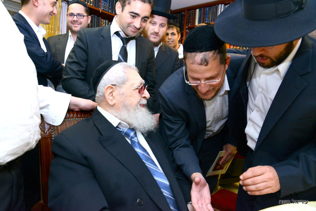 עובדי קול ברמה זכו לשנה טובה מהרב עובדיה יוסף