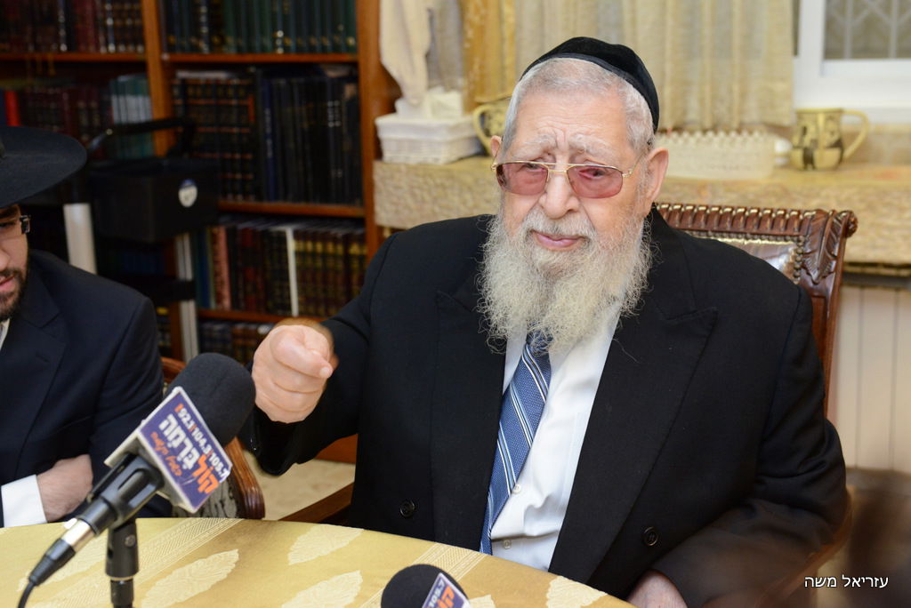 עובדי קול ברמה זכו לשנה טובה מהרב עובדיה יוסף