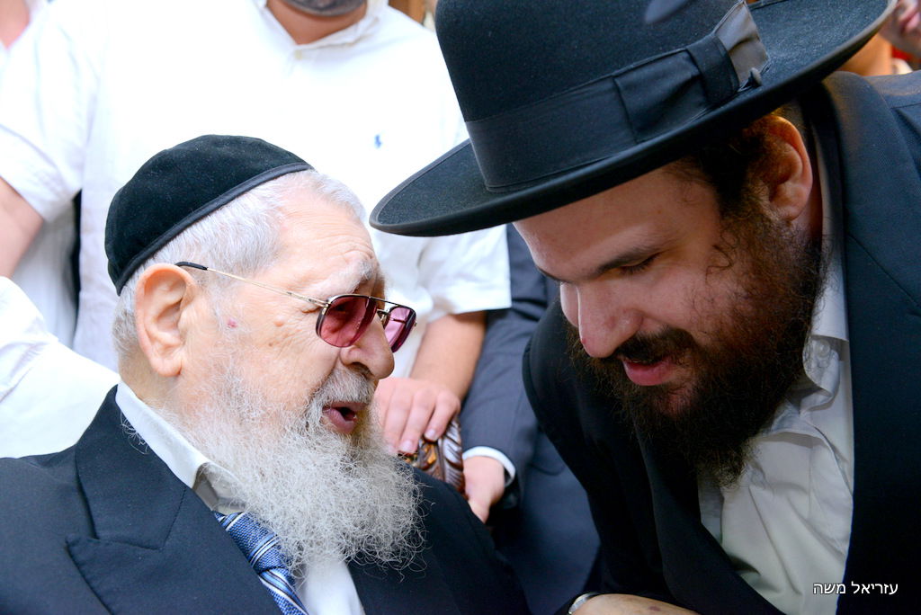 עובדי קול ברמה זכו לשנה טובה מהרב עובדיה יוסף