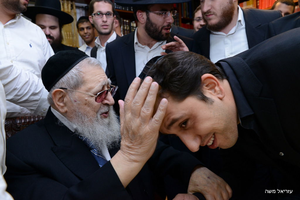 עובדי קול ברמה זכו לשנה טובה מהרב עובדיה יוסף