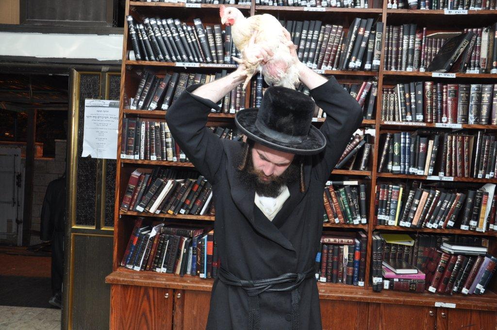 ערב יום הכיפורים: תשליך אחרון, כפרות בכל פינה