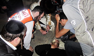 ה'סיקריקים' פצעו צלם עיתונות, החרדים סייעו