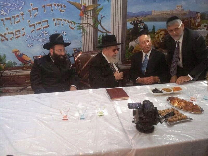 ישי, פרס, הרב עובדיה והרב רבינוביץ.