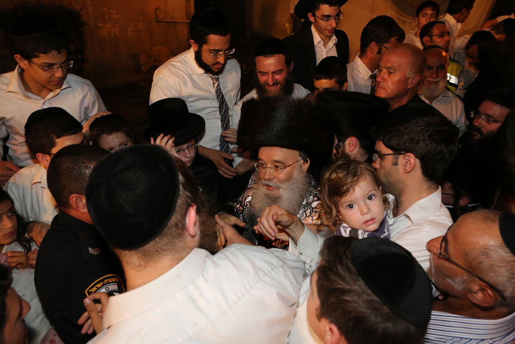 30 אלף איש השתתפו בשמחת בית השואבה של חסידות מישקולץ