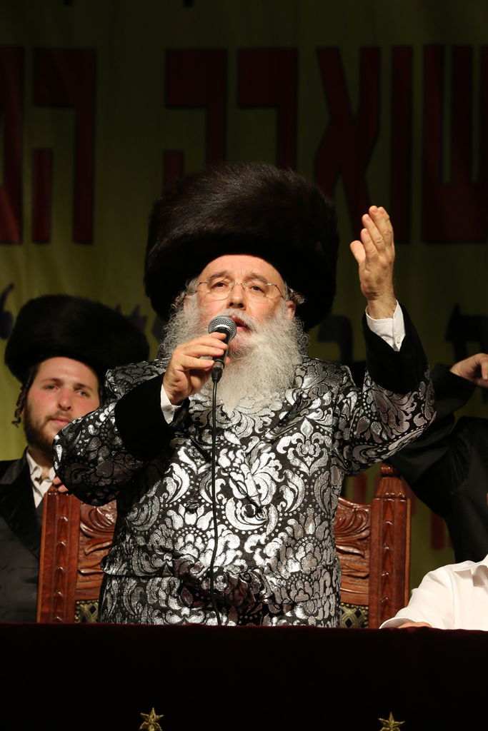 30 אלף איש השתתפו בשמחת בית השואבה של חסידות מישקולץ