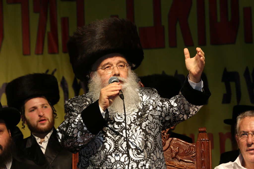 30 אלף איש השתתפו בשמחת בית השואבה של חסידות מישקולץ