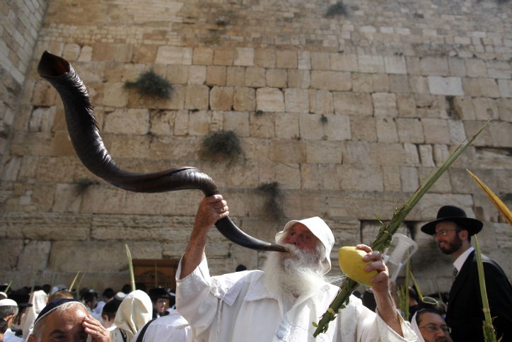 לברך את עמו ישראל: צפו בברכת הכהנים בכותל
