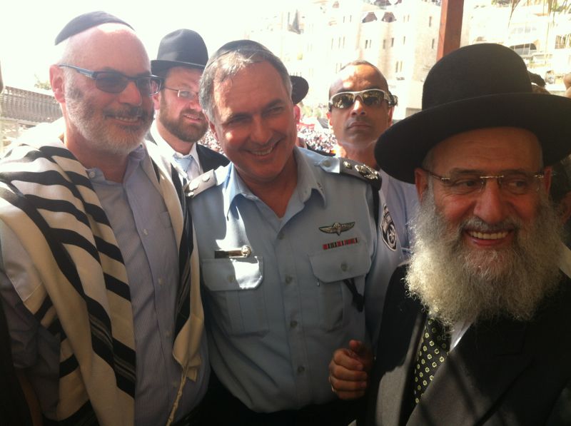 לברך את עמו ישראל: צפו בברכת הכהנים בכותל