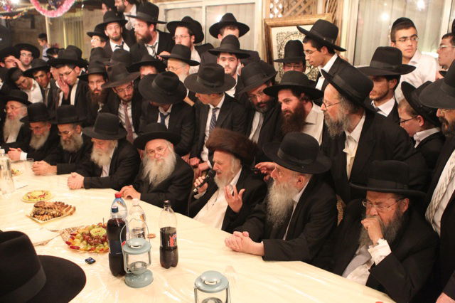 ראשי ישיבות בסוכת הרב שמואל אויערבך ●  תיעוד