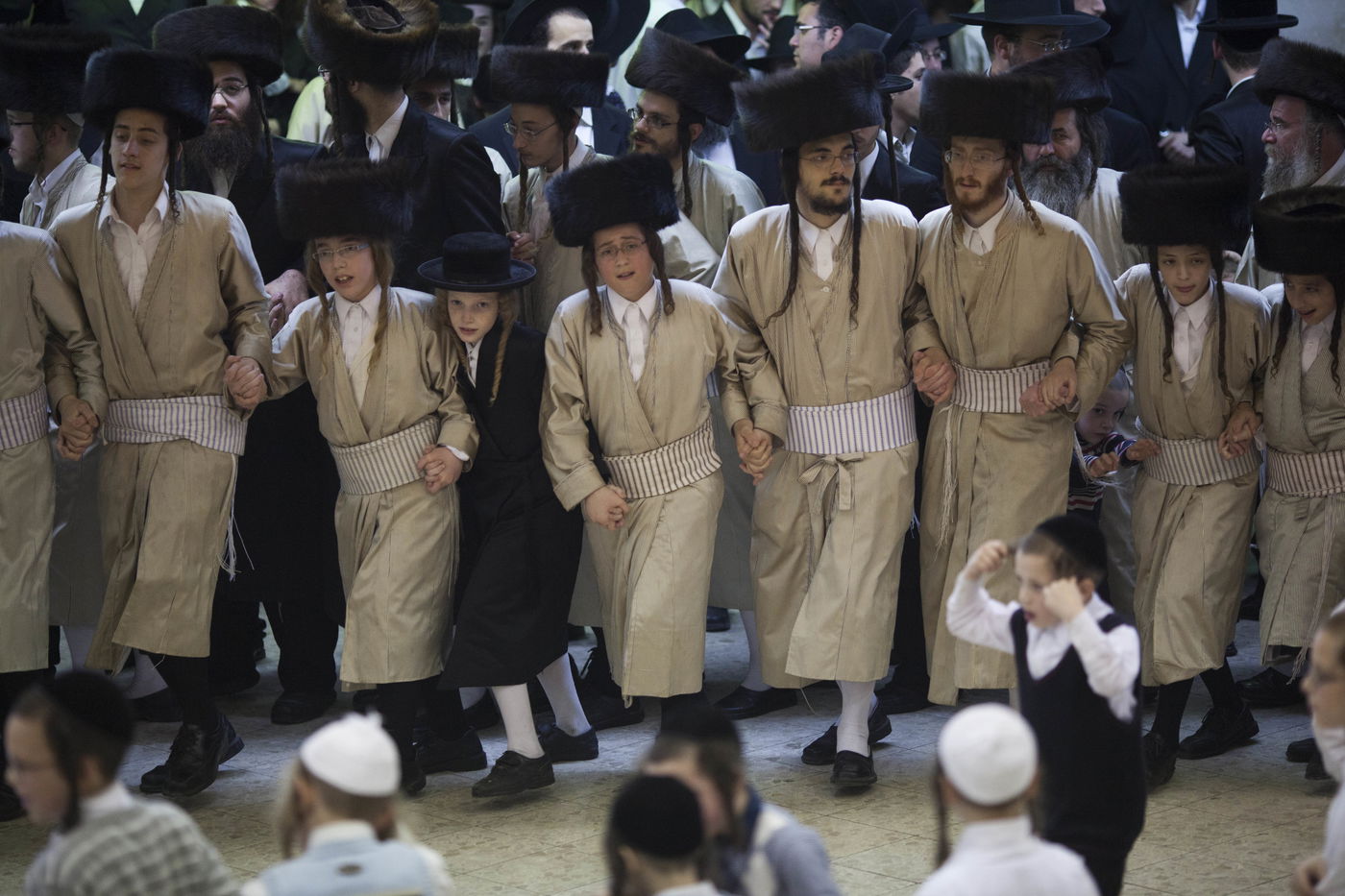 כיכר היום: חמישה רגעים משמחת בית השואבה