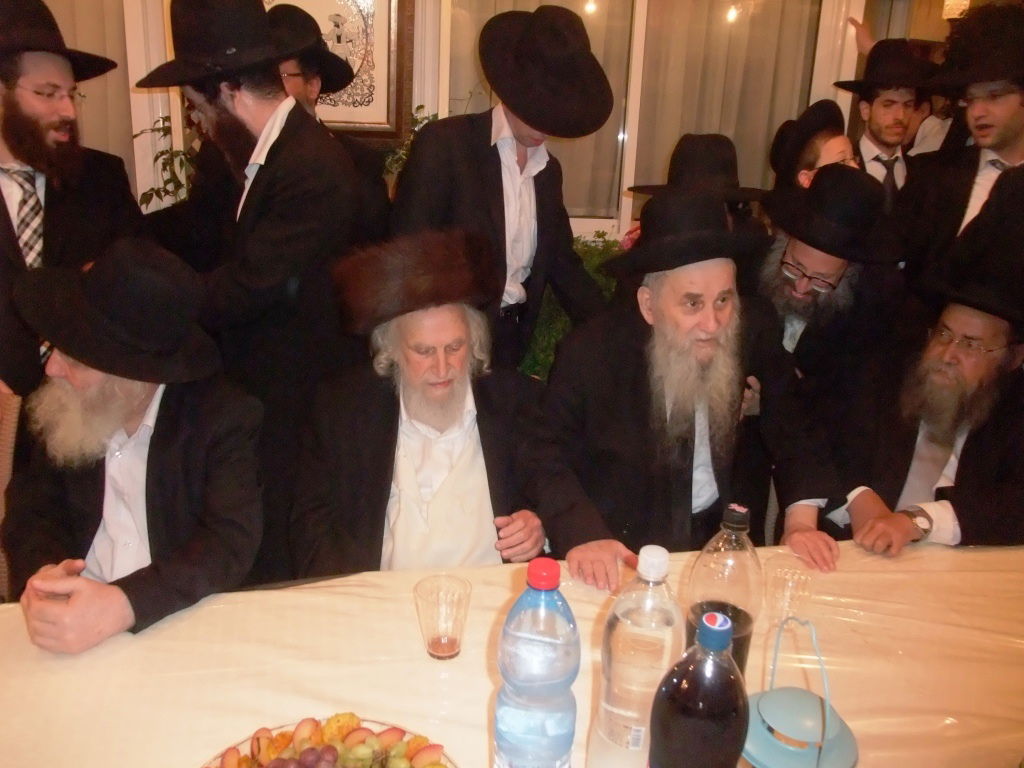 ראשי ישיבות בסוכת הרב שמואל אויערבך ●  תיעוד