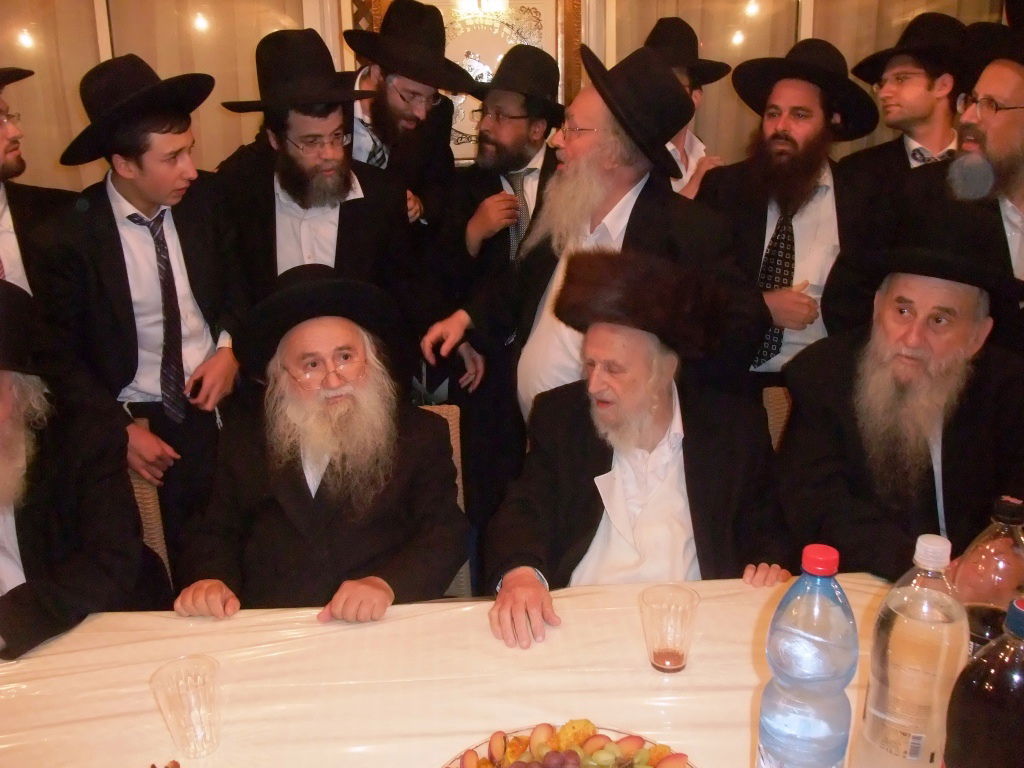 ראשי ישיבות בסוכת הרב שמואל אויערבך ●  תיעוד