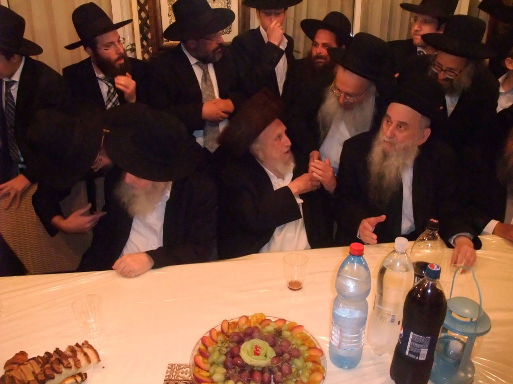 ראשי ישיבות בסוכת הרב שמואל אויערבך ●  תיעוד