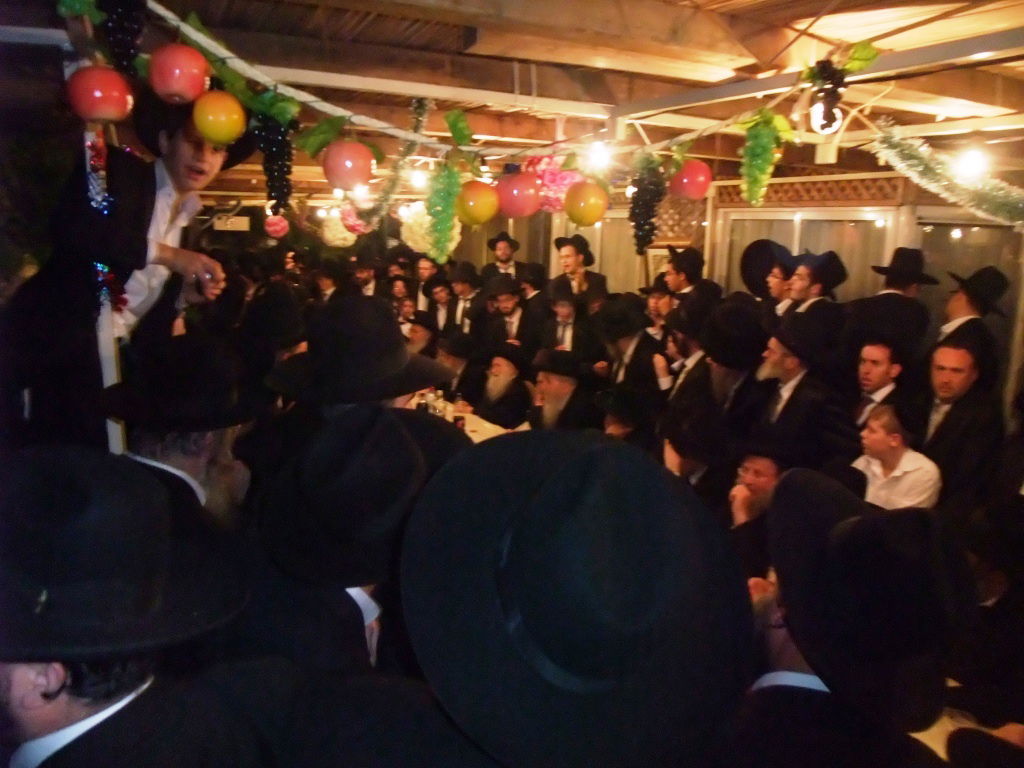 ראשי ישיבות בסוכת הרב שמואל אויערבך ●  תיעוד