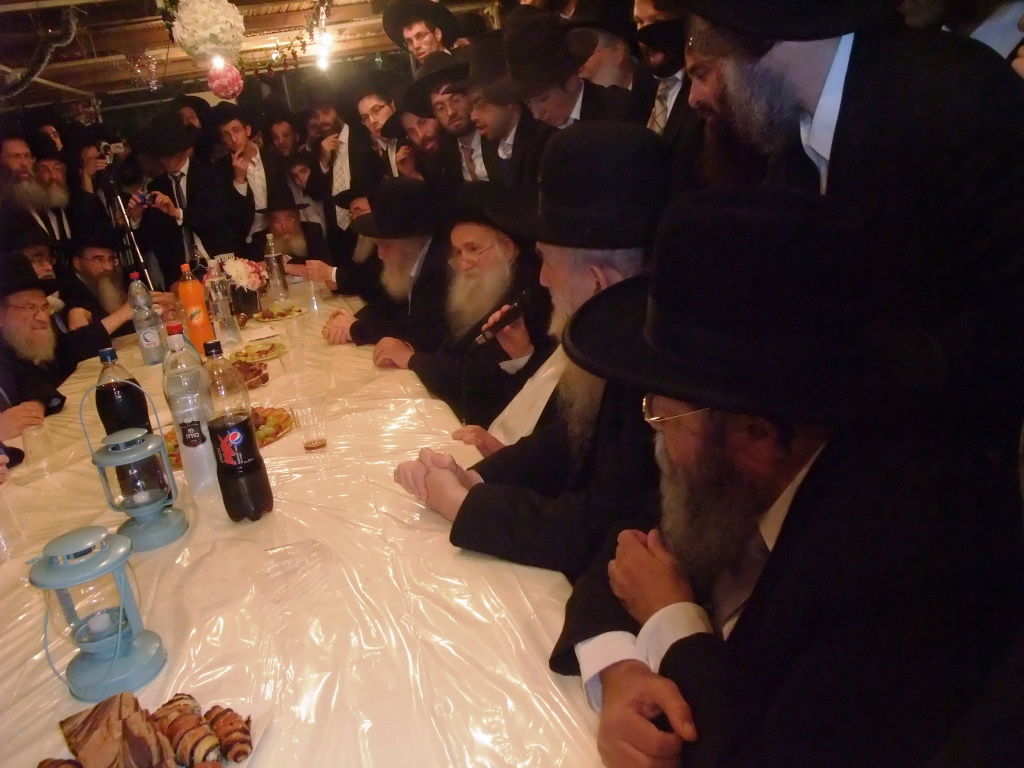 ראשי ישיבות בסוכת הרב שמואל אויערבך ●  תיעוד