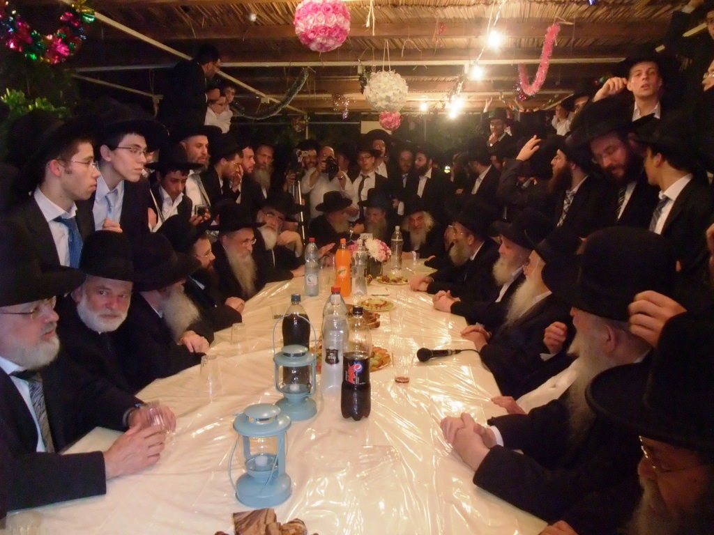 ראשי ישיבות בסוכת הרב שמואל אויערבך ●  תיעוד