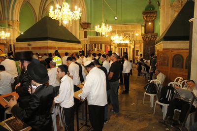 צפו: חגיגת ענק בחברון עם מרדכי בן דוד