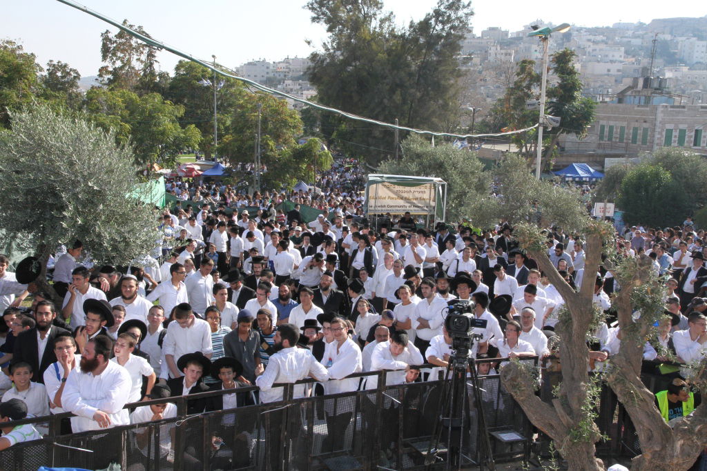 צפו: חגיגת ענק בחברון עם מרדכי בן דוד