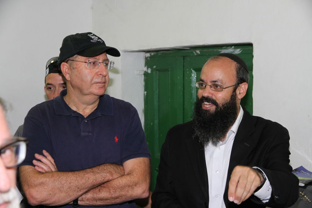 צפו: חגיגת ענק בחברון עם מרדכי בן דוד