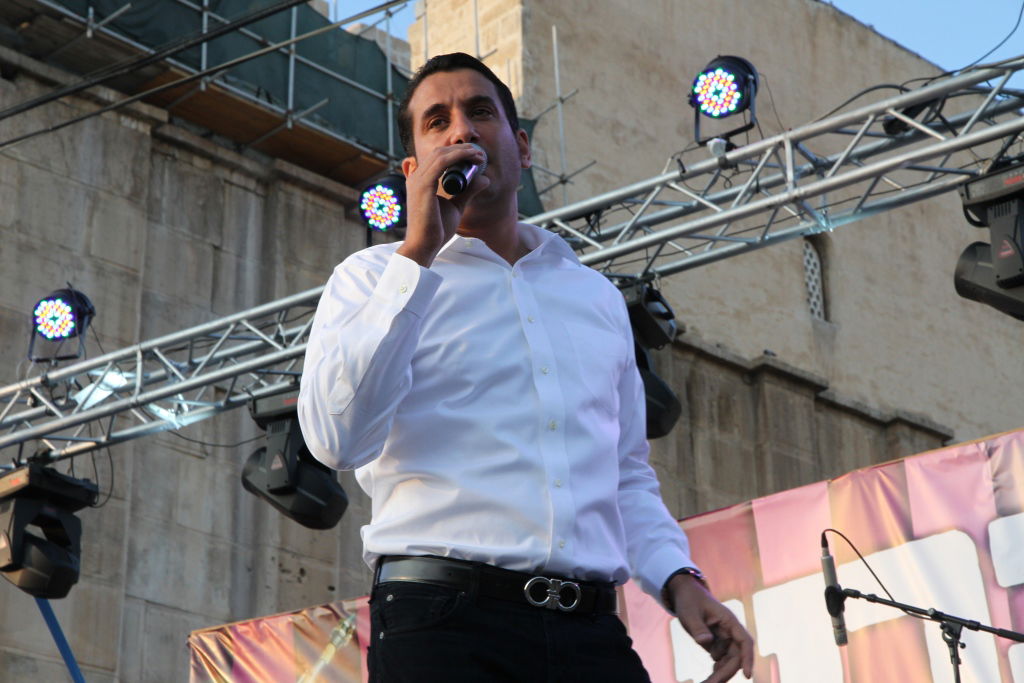 צפו: חגיגת ענק בחברון עם מרדכי בן דוד