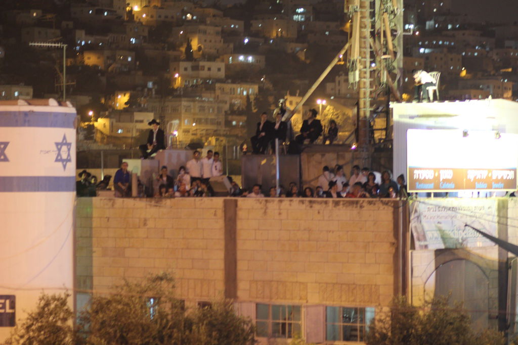 צפו: חגיגת ענק בחברון עם מרדכי בן דוד