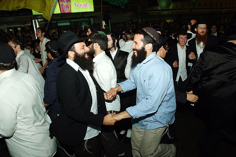 שמחת בית השואבה בניו-יורק: מראות שלא תראו בשום מקום אחר