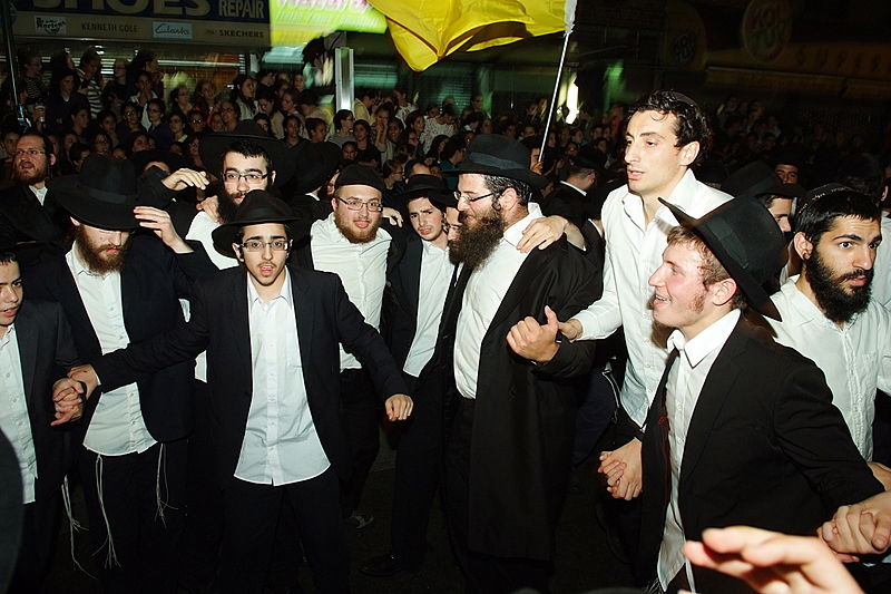 שמחת בית השואבה בניו-יורק: מראות שלא תראו בשום מקום אחר