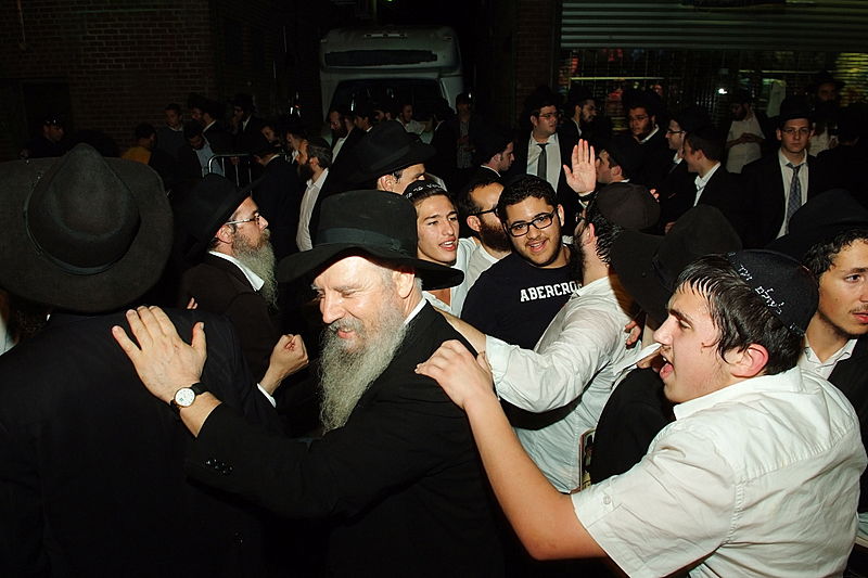 שמחת בית השואבה בניו-יורק: מראות שלא תראו בשום מקום אחר