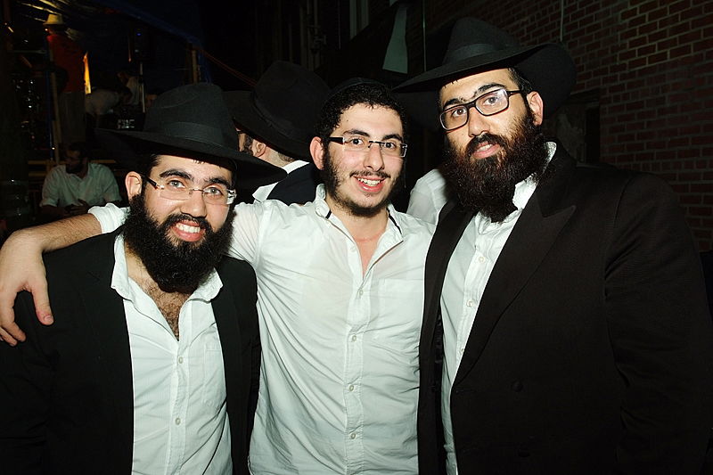 שמחת בית השואבה בניו-יורק: מראות שלא תראו בשום מקום אחר