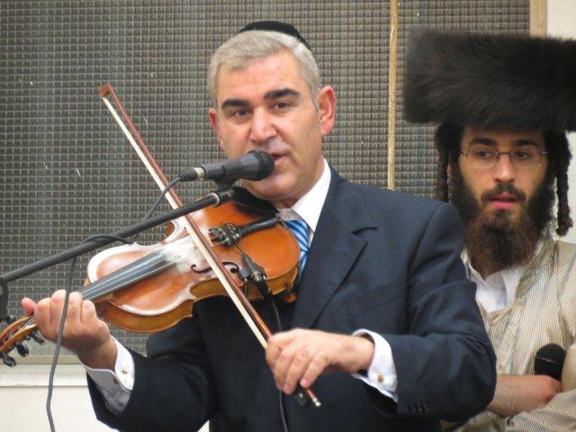 הפייטן הספרדי הקפיץ ב'תולדות אברהם יצחק'