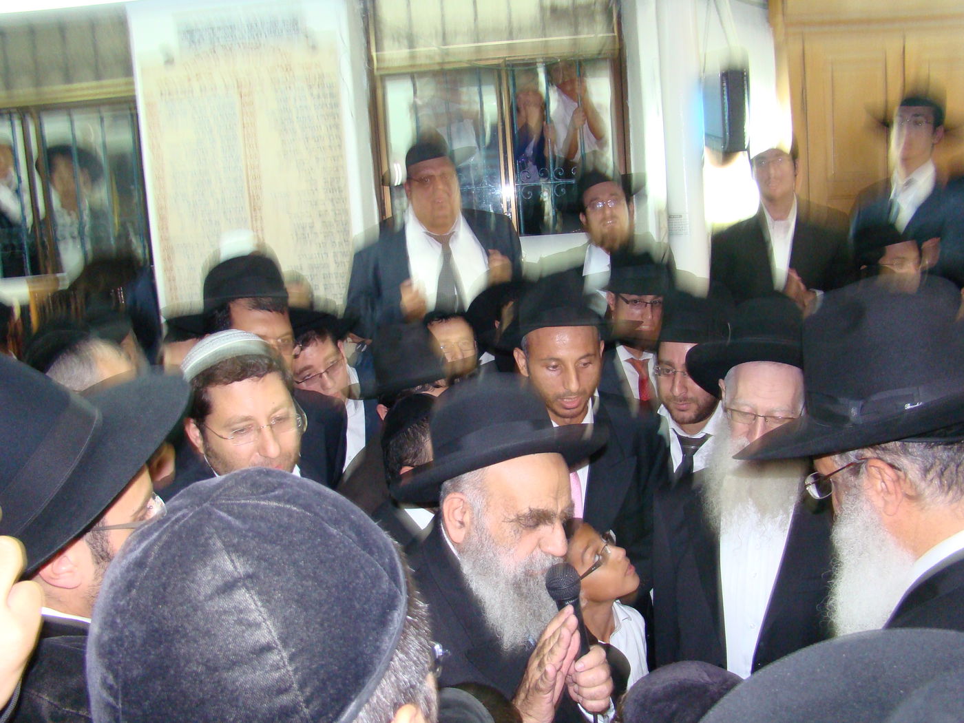 יאמרו נא בית אהרן: הקפות בירושלים