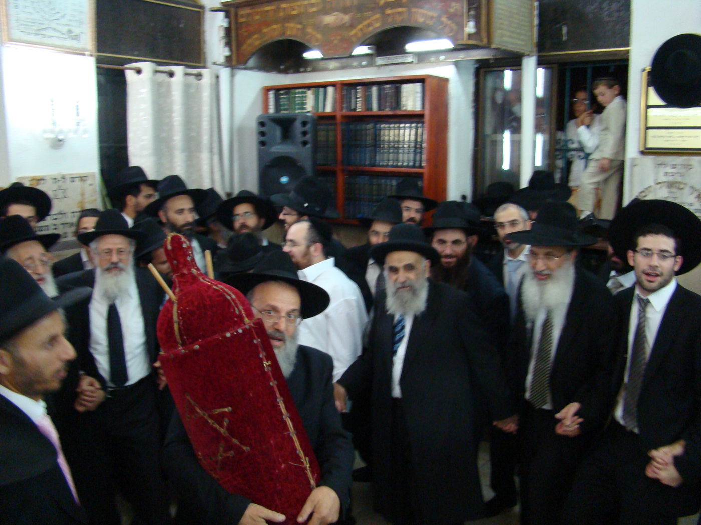 יאמרו נא בית אהרן: הקפות בירושלים