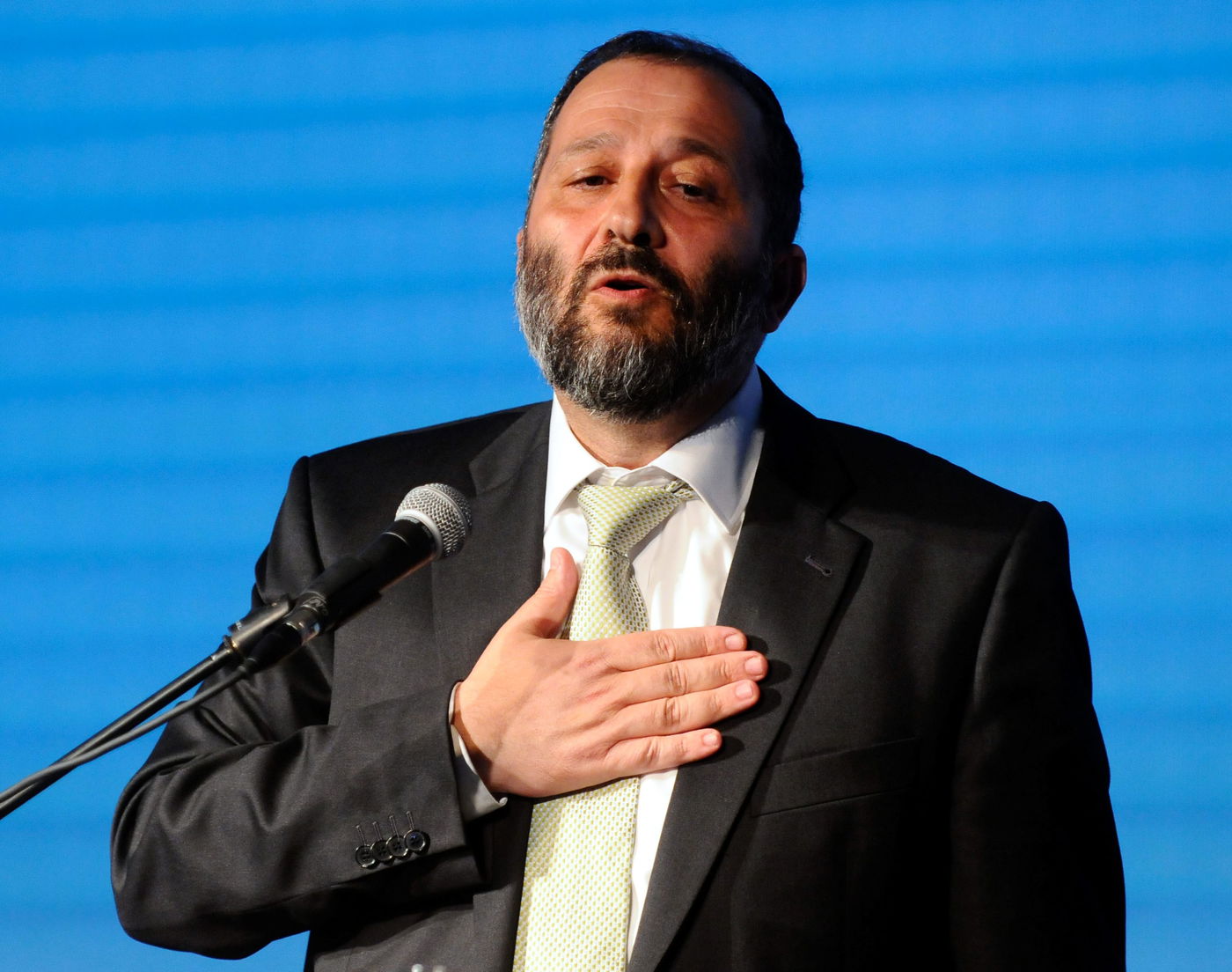 מאבק בבית הרב: "אסור להדיח את ישי. הוא נאמן"