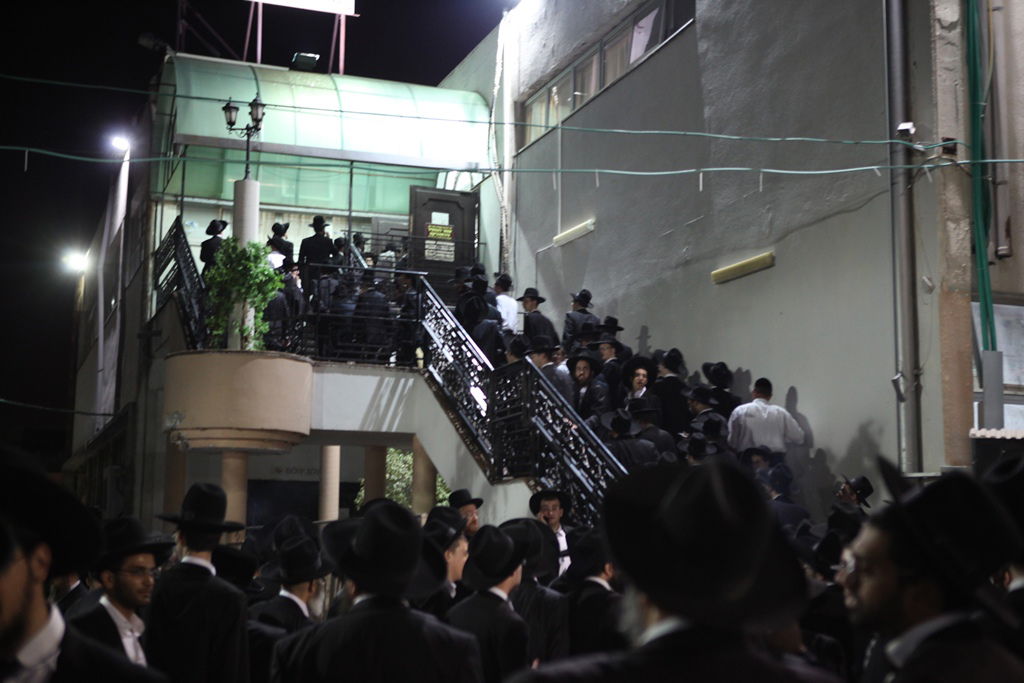 מפגן כוח: אלפי אברכים בעצרת של אנשי 'הפלס'