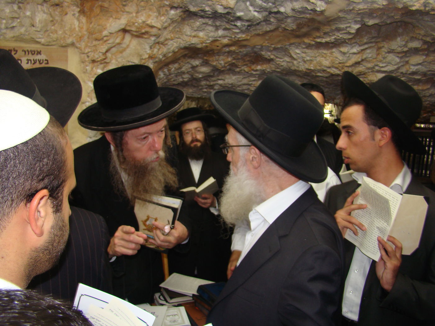 צפו בתמונות: הילולת שמעון הצדיק