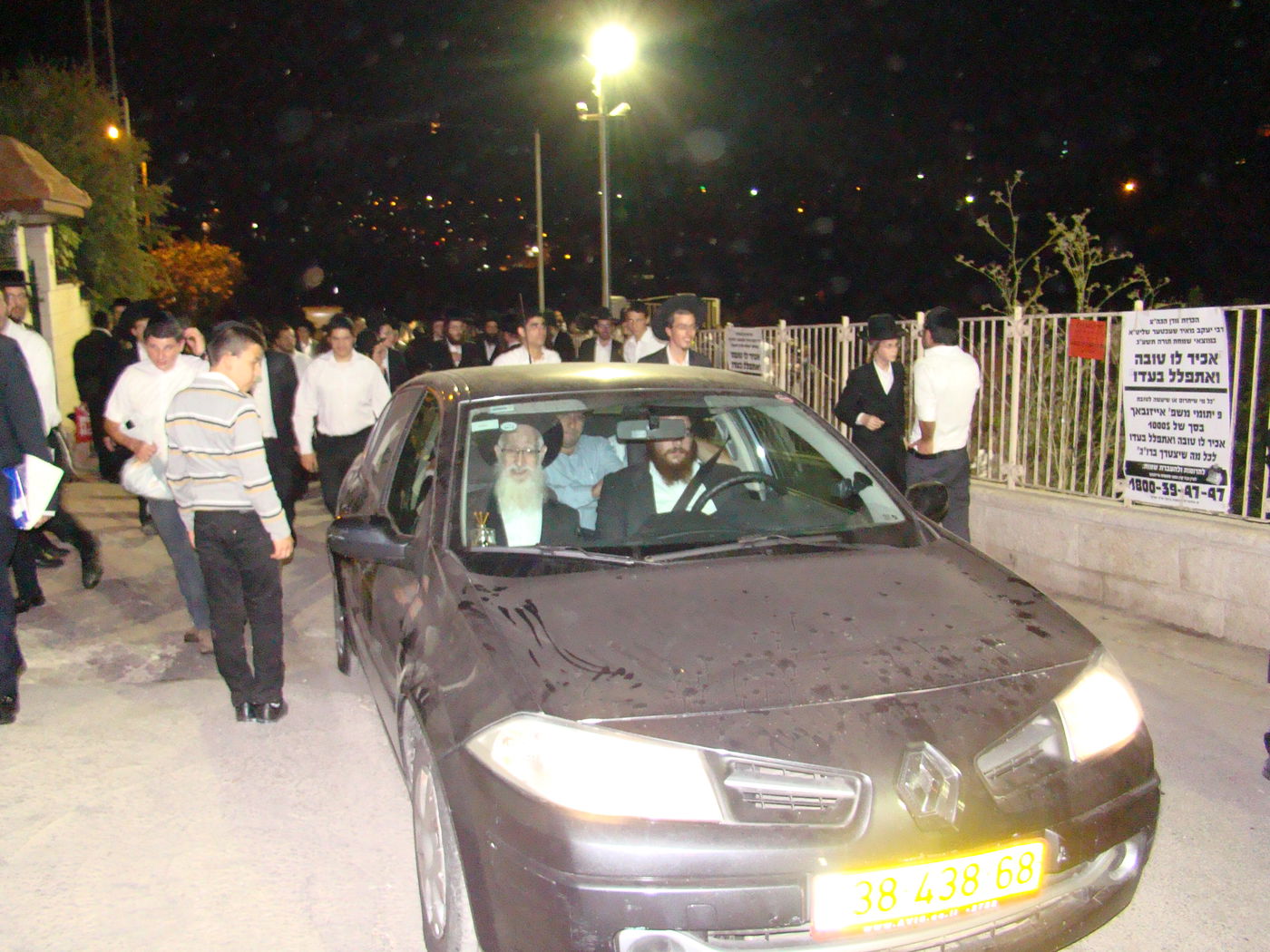 צפו בתמונות: הילולת שמעון הצדיק