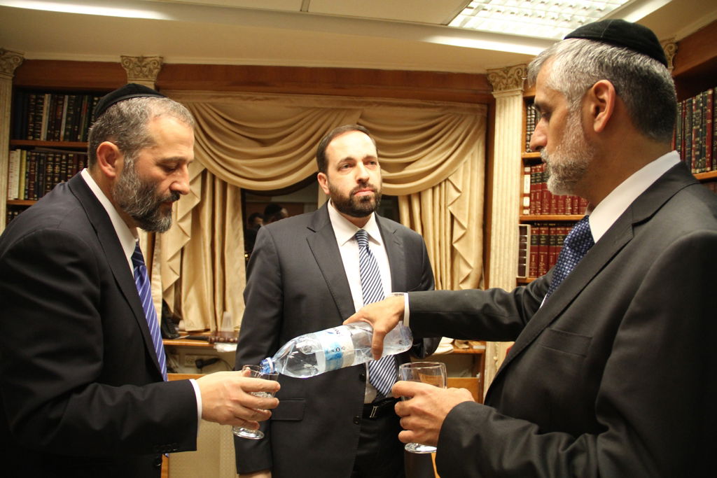 בחרו את הכותרת שלכם